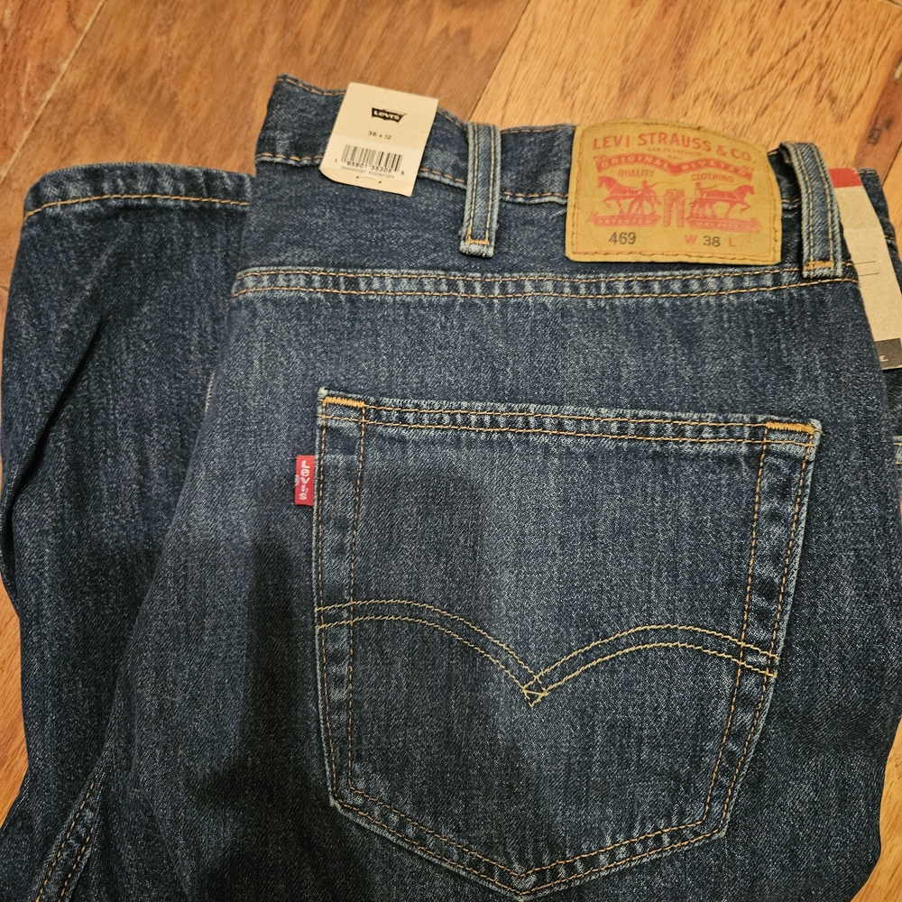 Levi's Men's Dark Blue Straight Jeans